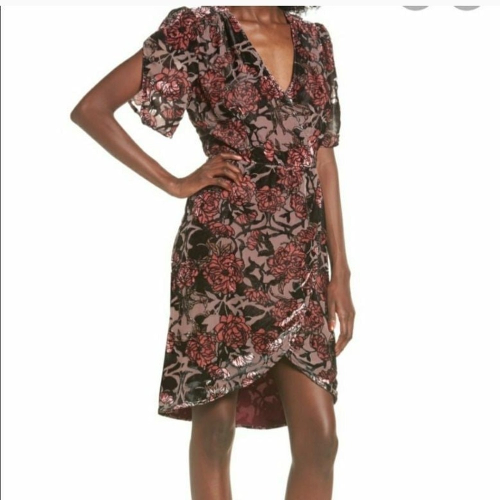 Leith Pretty Floral Burnout Dress